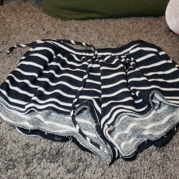 Blue and white Striped shorts 🥶 - Picture 3 of 4